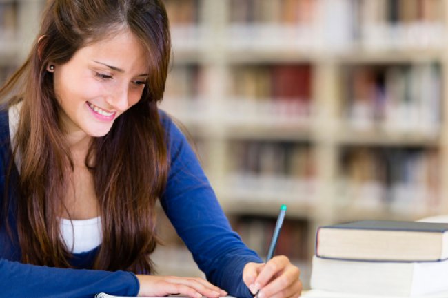 HOW TO WRITE AN IELTS BAND 9 ESSAY